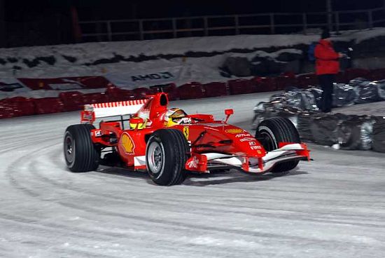 Zimowy trening zespo�u F1 Ferrari
