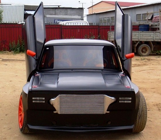 Lada 2105 Dark Vader