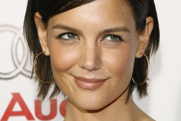 Tom ci�gle my�li o Katie 