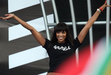 Naomi Campbell i m�odszy facet