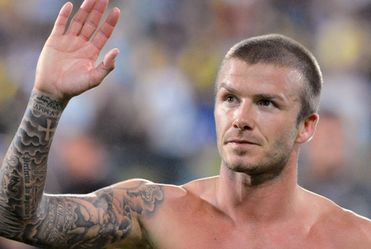 David Beckham obdarowuje Spice Girls