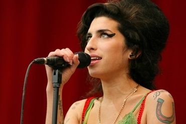 Amy Winehouse w ramionach by�ego