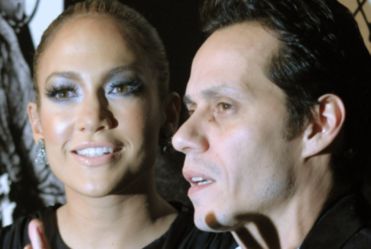 J.Lo kupi�a dzieciom kucyki