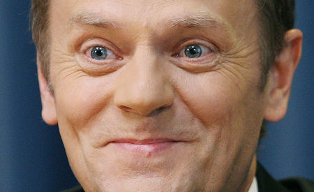 Donald Tusk - Czy te oczy mogą kłamać?