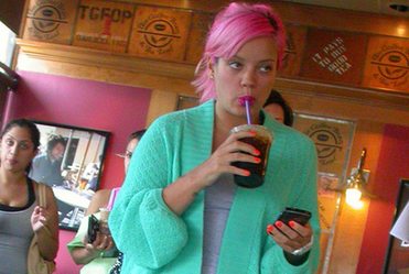 Zaniedbana Lily Allen