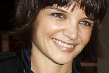 Holmes obdarowuje Kidman
