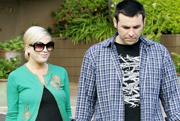 "B�yskotliwa" Tori Spelling