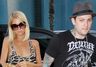 Paris Hilton pomaga budowa� szpital