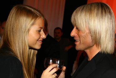 Ile Rubik wyda� na podr� po�ubn�?