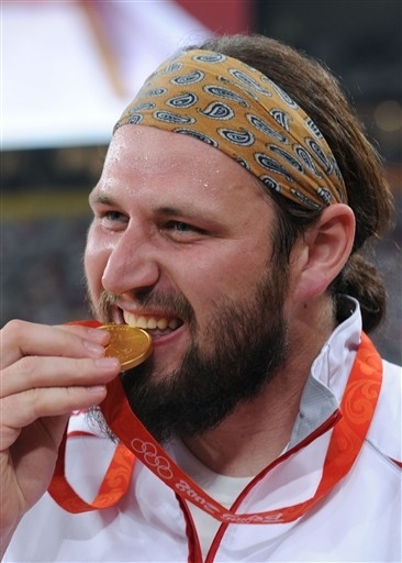 Tomasz Majewski z medalem