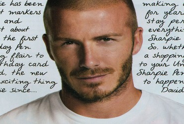 Beckham reklamuje... d�ugopisy!