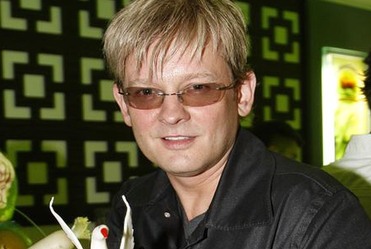 Stasiak nie wstydzi si� operacji 