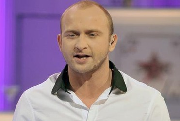 Szyc ci�gle choruje