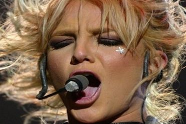 Naga Britney... charytatywnie!