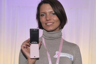 Felicja�ska charytatywnie z telefonem