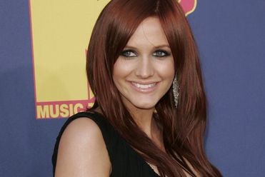 Ashlee Simpson sama wywo�uje por�d?!