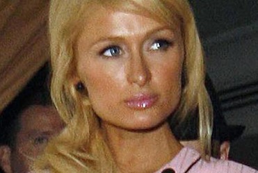 Paris Hilton wci�� kocha