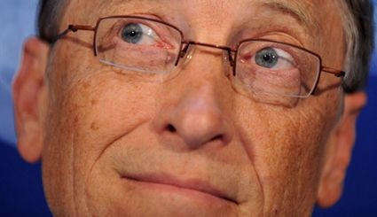 Bill Gates zaatakowa� t�um komarami