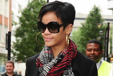 Rihanna zast�pi Whitney Houston?