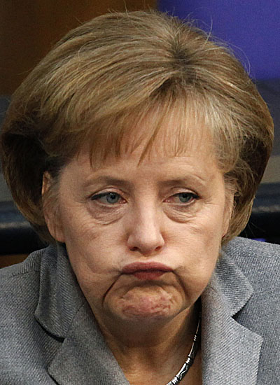 ... marcowego plebiscytu na Najlepszą Minę Miesiąca została <b>Angla Merkel</b>. - merkel_mina550