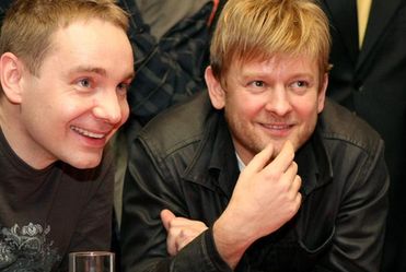 Stasiak twierdzi, �e przespa� burd� w samolocie!