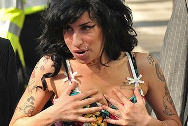 Winehouse grozi kompromitacja?