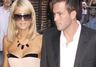 Paris Hilton wy�piewuje peany na cze�� ch�opaka