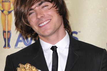 Zac Efron lubi biodra i nogi