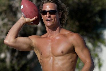 Matthew McConaughey p�jdzie do o�tarza