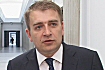 "Zmieniali prawo podczas spotka� na cmentarzu?"