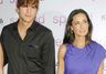 Awaryjne l�dowanie Demi Moore i Ashtona Kutchera