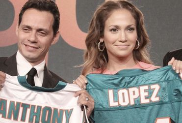 Jennifer Lopez rozmawia z dzie�mi przez internet
