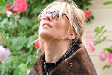 Sienna Miller romansuje z DJ-em