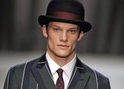 M�ska elegancja wed�ug Moschino!