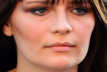 Mischa Barton b�dzie �piewa�