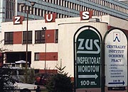 Rz�d przyzna� si� do wielkiej dziury w ZUS