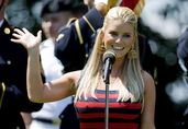 Jessica Simpson poszuka mi�o�ci w sieci