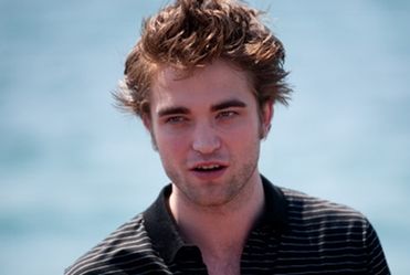 Pattinson t�umaczy si� z plotek