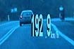 Jecha� niemal 200 km/h, przekraczaj�c "ci�g��" - film