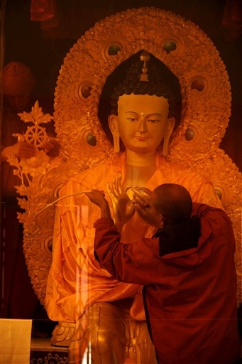 Dalajlama XIV przyby� do Indii