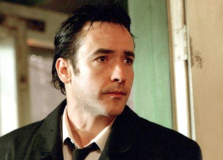 John Cusack: Wizja apokalipsy zbli�a ludzi