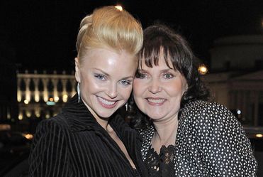  Iza Miko nie ma czasu dla mamy