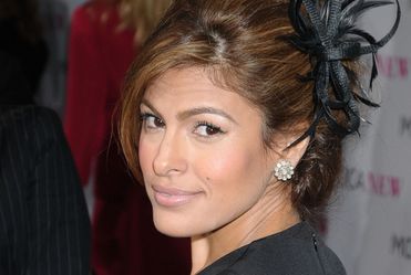 Eva Mendes pozna�a �wiat prostytutek