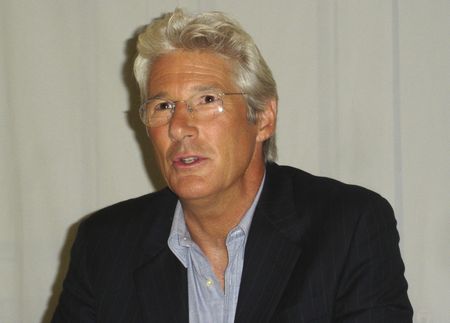 Richard Gere nielegalnie wyci�� 200 drzew