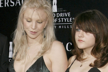 Courtney Love straci�a prawo do opieki nad c�rk�!