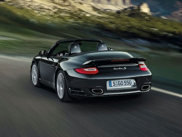 Porsche 911 Turbo S