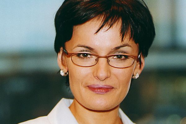 Lepiej jej bez okular�w