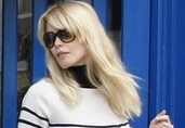 Claudia Schiffer pokazuje brzuszek - FOTO
