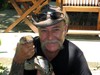 Premiera: czwartek, 4 marca, godz. 20:00 na Animal Planet Bruce stanie twarz� w twarz z rzadkimi i �miertelnie niebezpiecznymi gatunkami zwierz�t. Czy uda mu si� prze�y� spotkanie ze zdradnic�, gadem, kt�ry kiedy� o ma�y w�os nie pozbawi� go �ycia? Kolejne mo�e zako�czy� si� �mierci�!