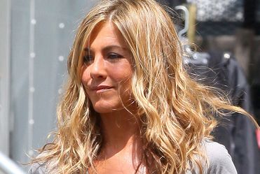 Jennifer Aniston patrzy w gwiazdy